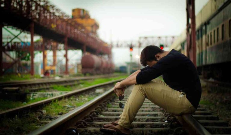 Signs a Guy Regrets Letting You Go: Rejection & Breakups