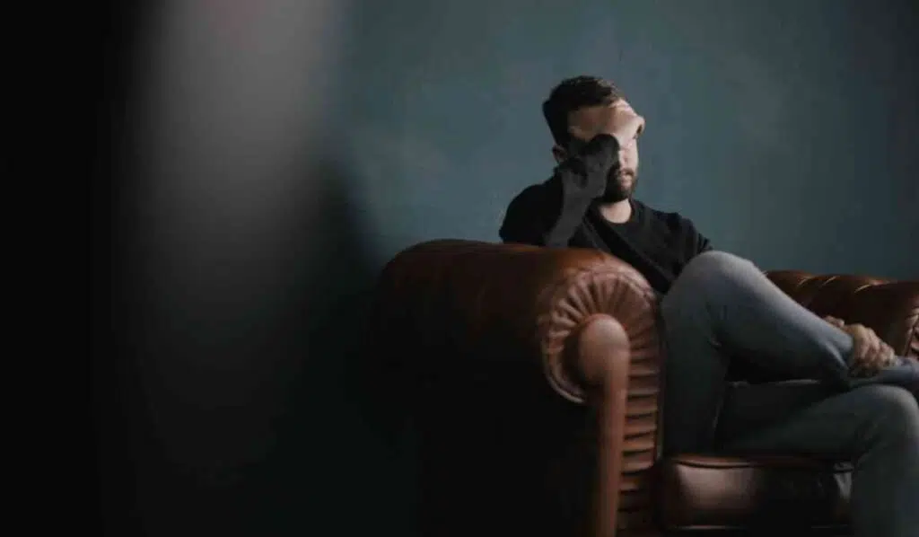 05 Signs a Sagittarius Man Is Not Into You