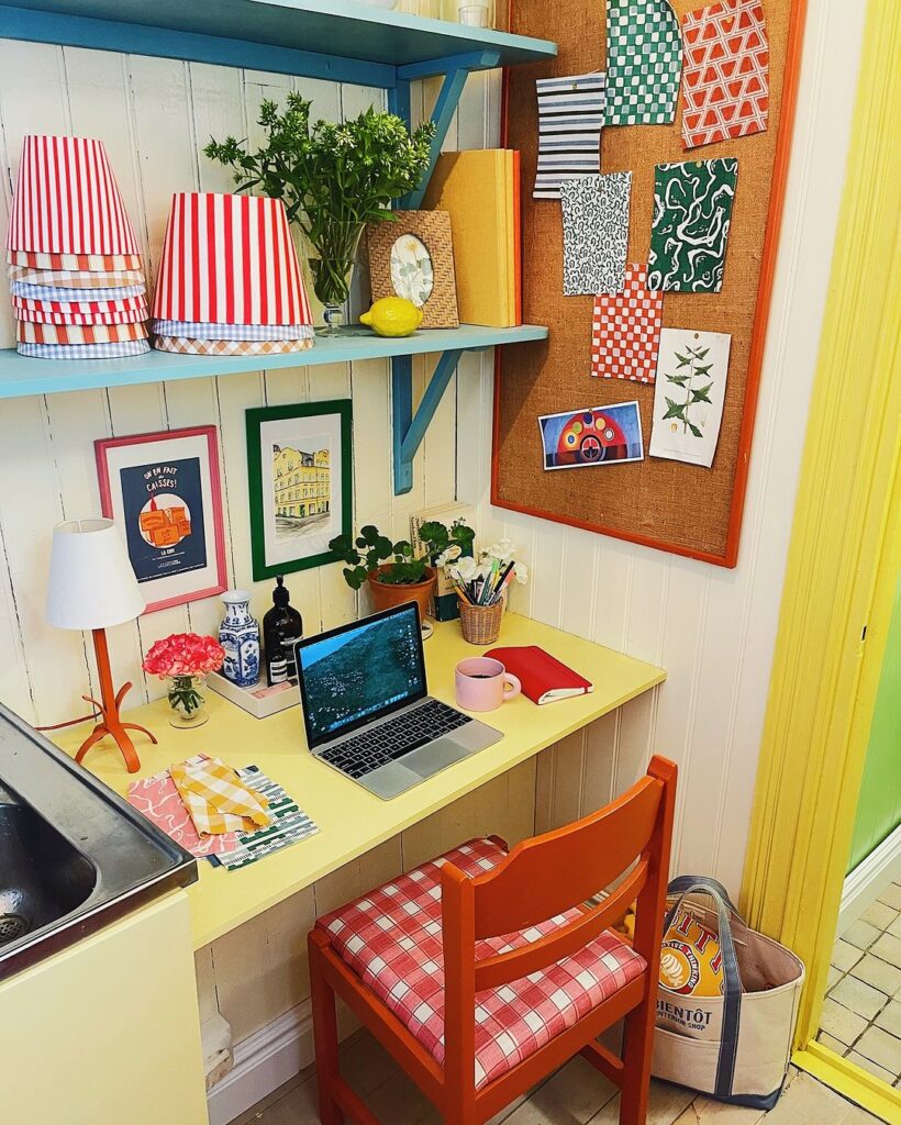 colorful-eclectic-home-office-corner