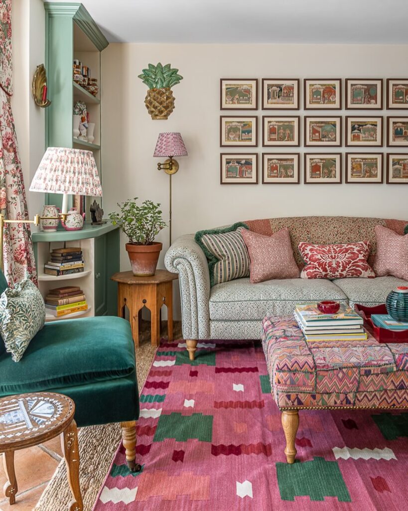 eclectic-cozy-living-room-pink-green-patterns