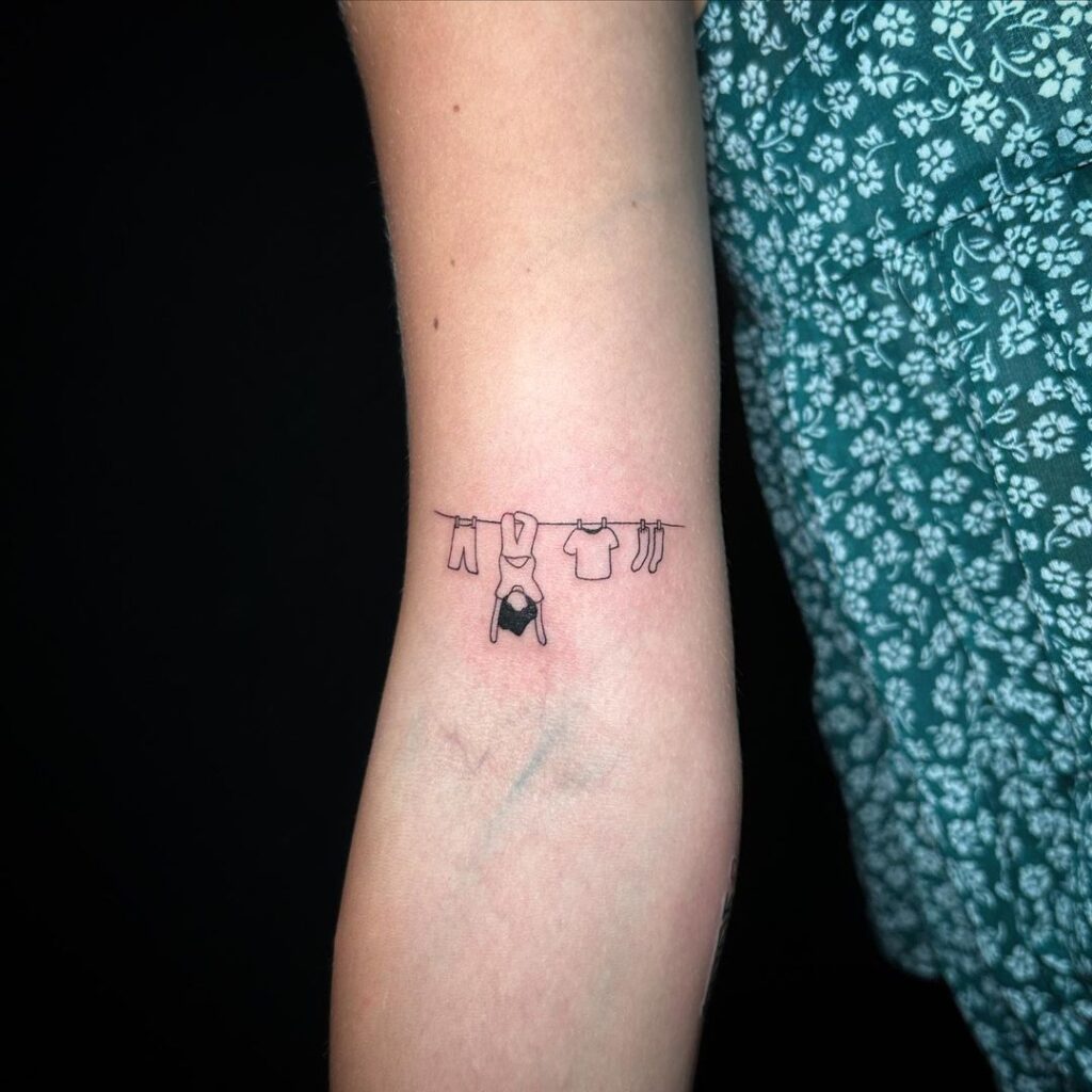 playful-laundry-tattoo