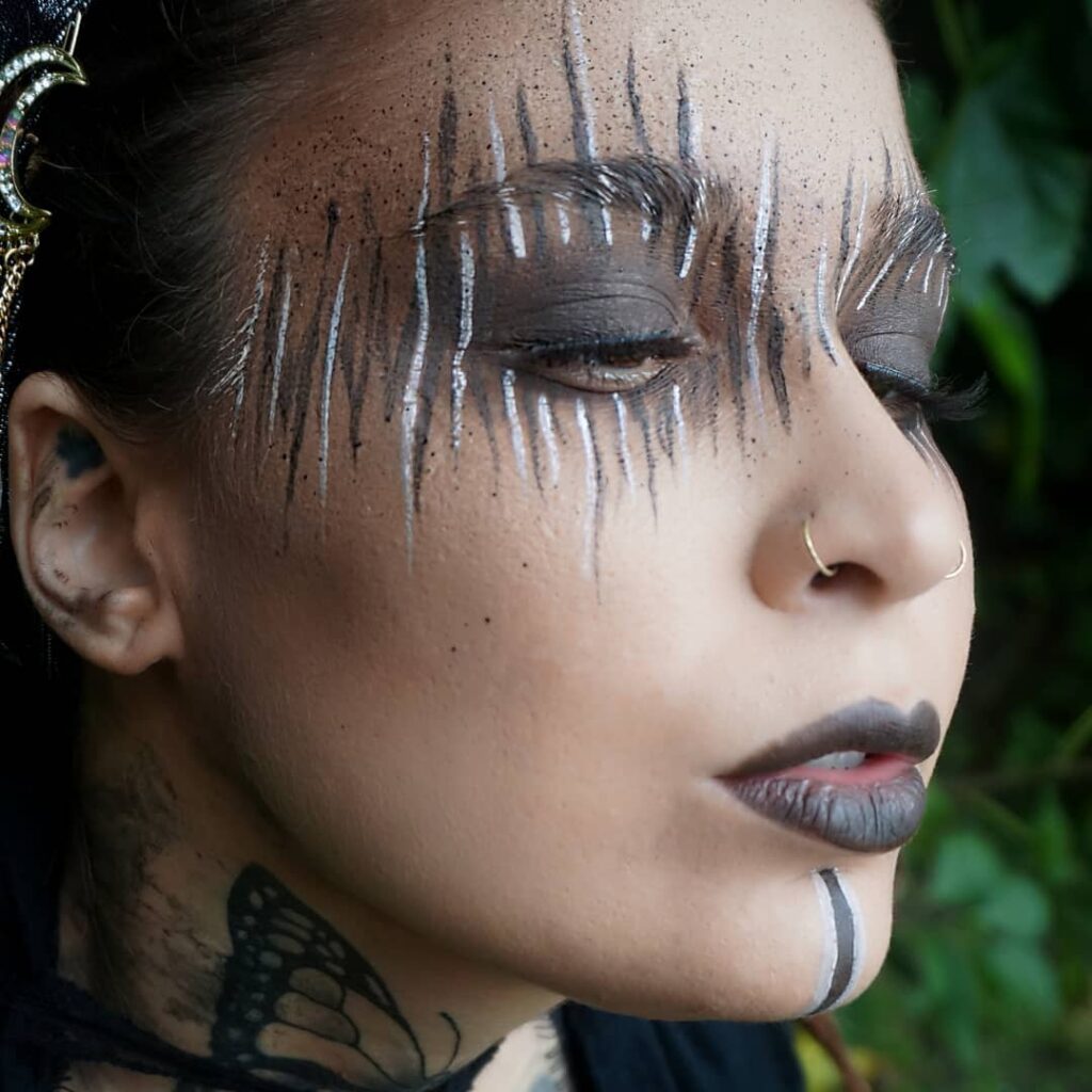 ethereal-witch-makeup-black-white-streaks-smoky-eyes