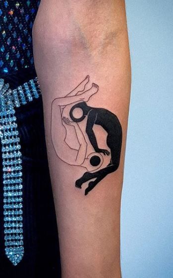 yin-yang-dual-figure-tattoo