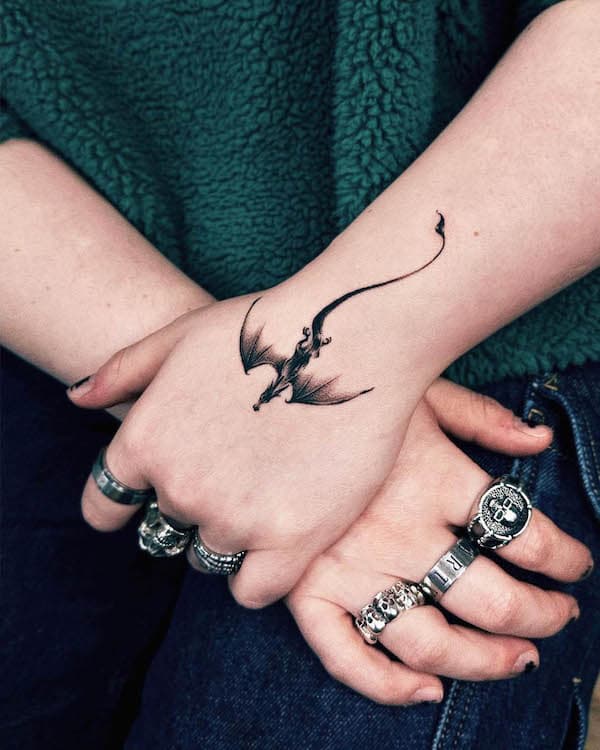 black-dragon-hand-tattoo