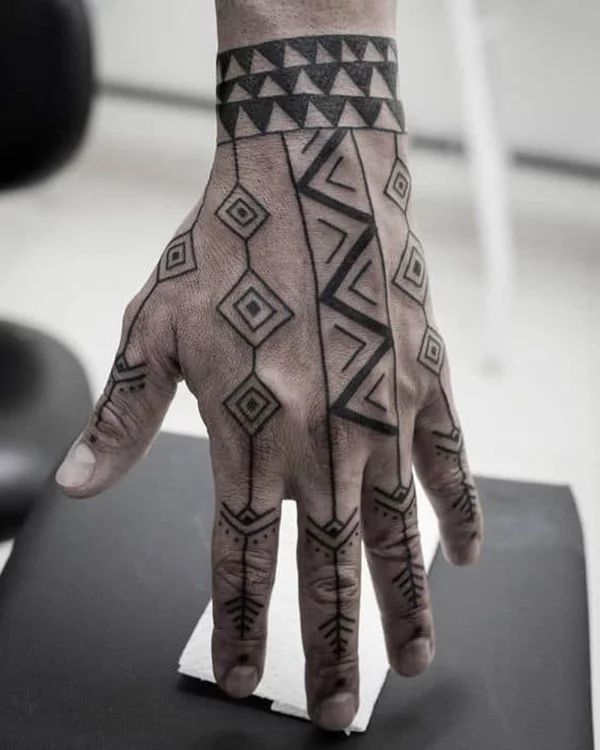 geometric-hand-tattoo-bold-patterns