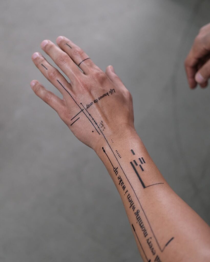 minimal-geometric-hand-tattoo-design