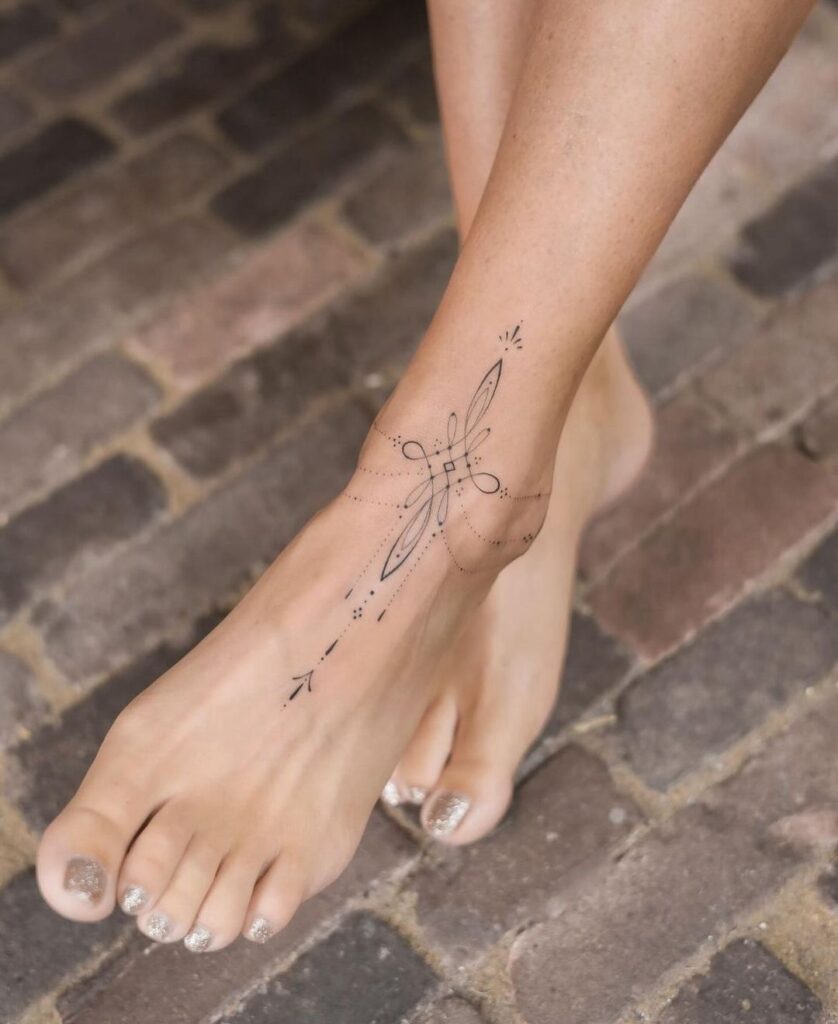 minimalist-geometric-foot-tattoo