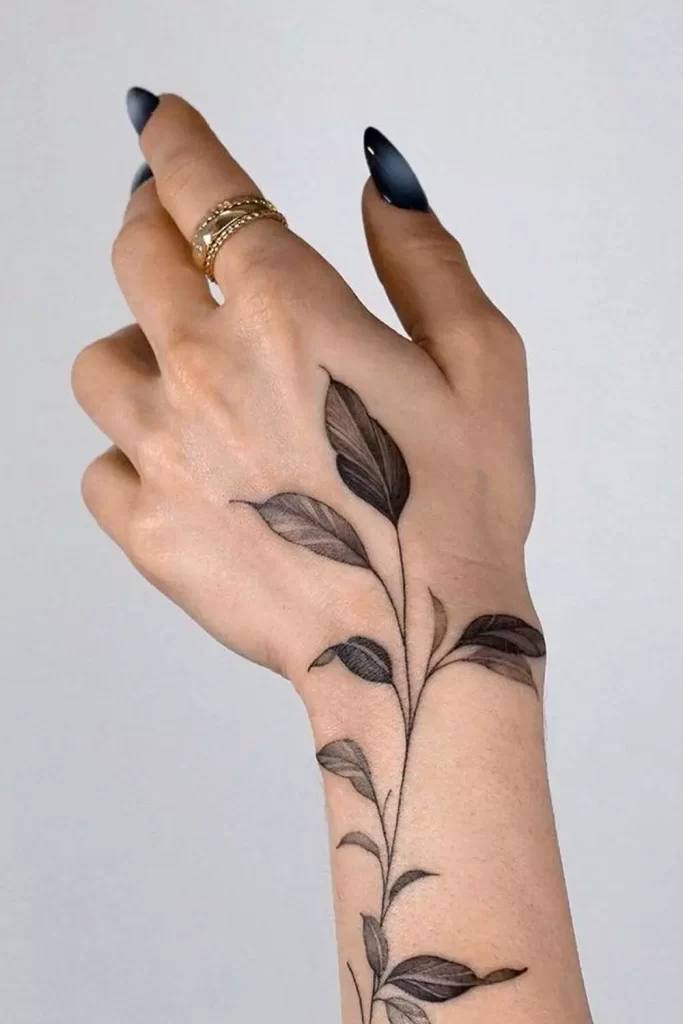 nature-leaf-hand-tattoo