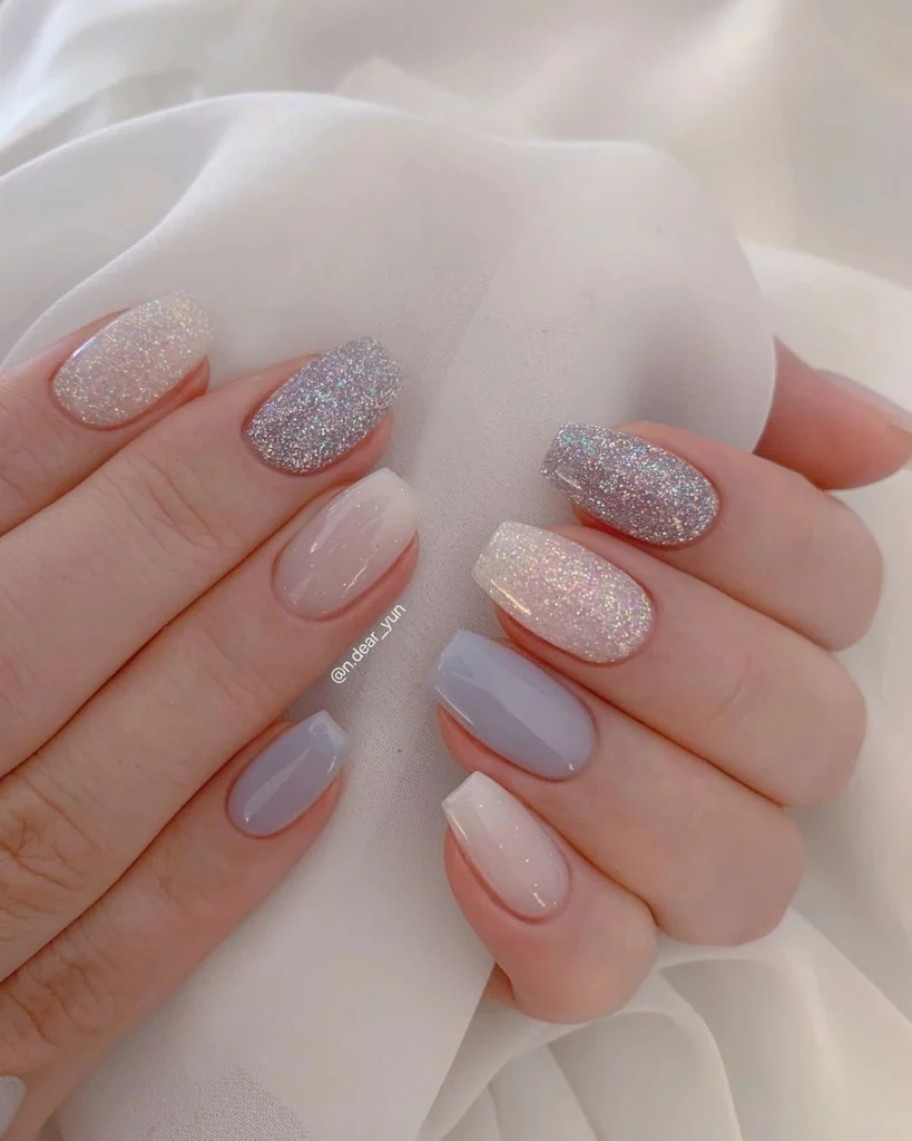 pastel-glitter-mixed-nail-design