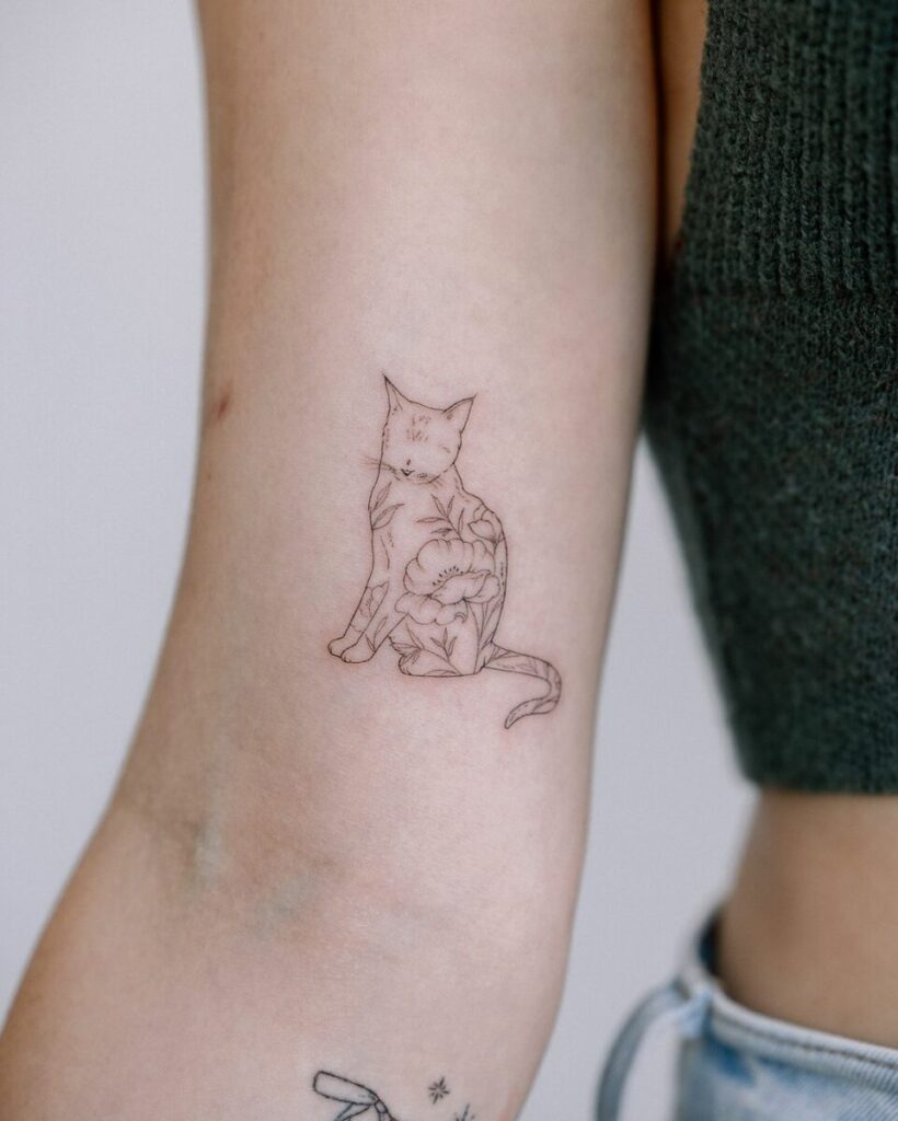 floral-pattern-cat-tattoo