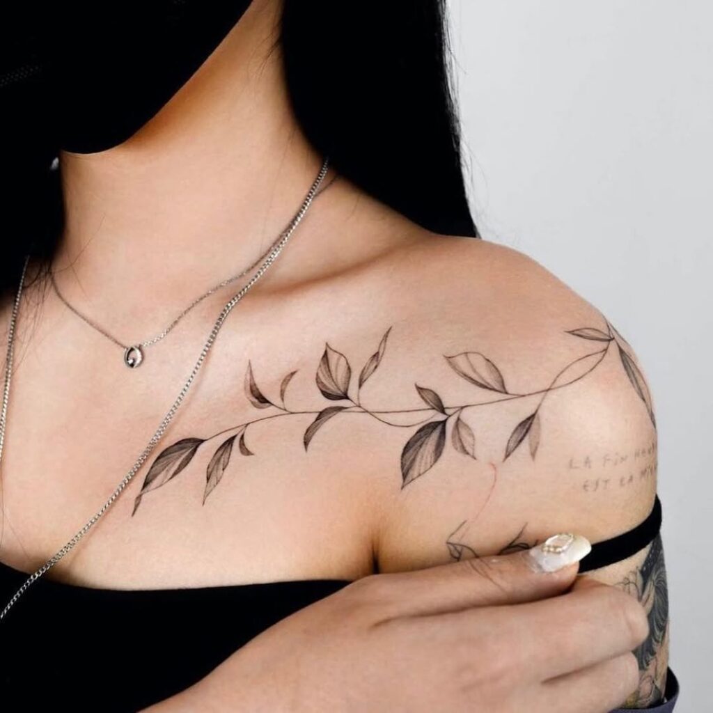 leafy-vine-collarbone-tattoo