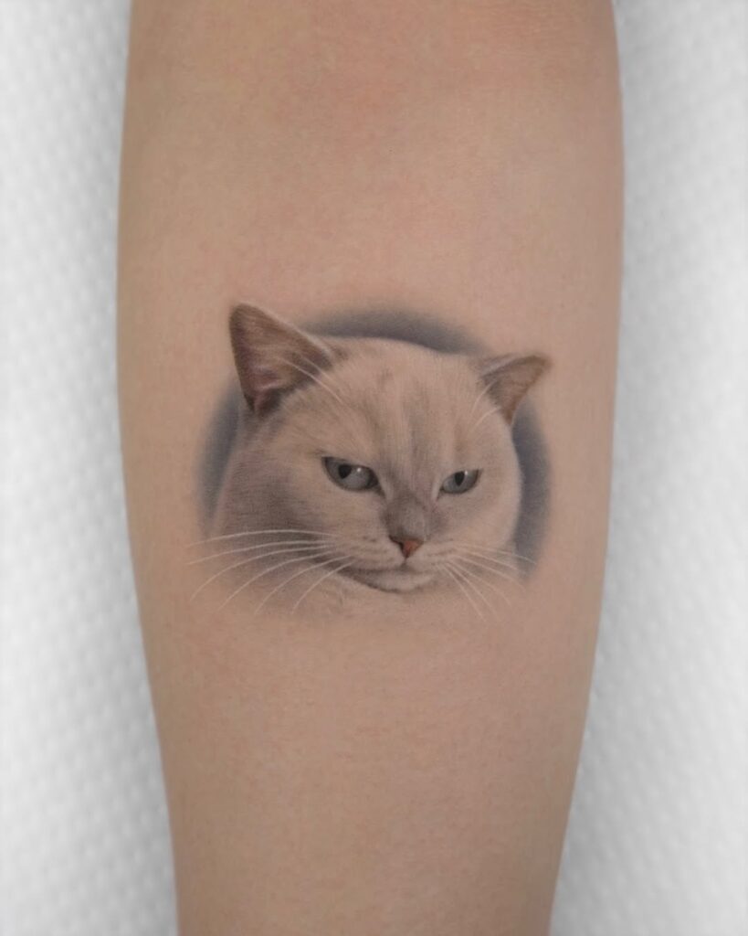 minimalist-cat-ankle-tattoo