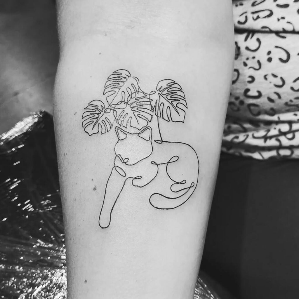 minimalist-cat-with-monstera-tattoo