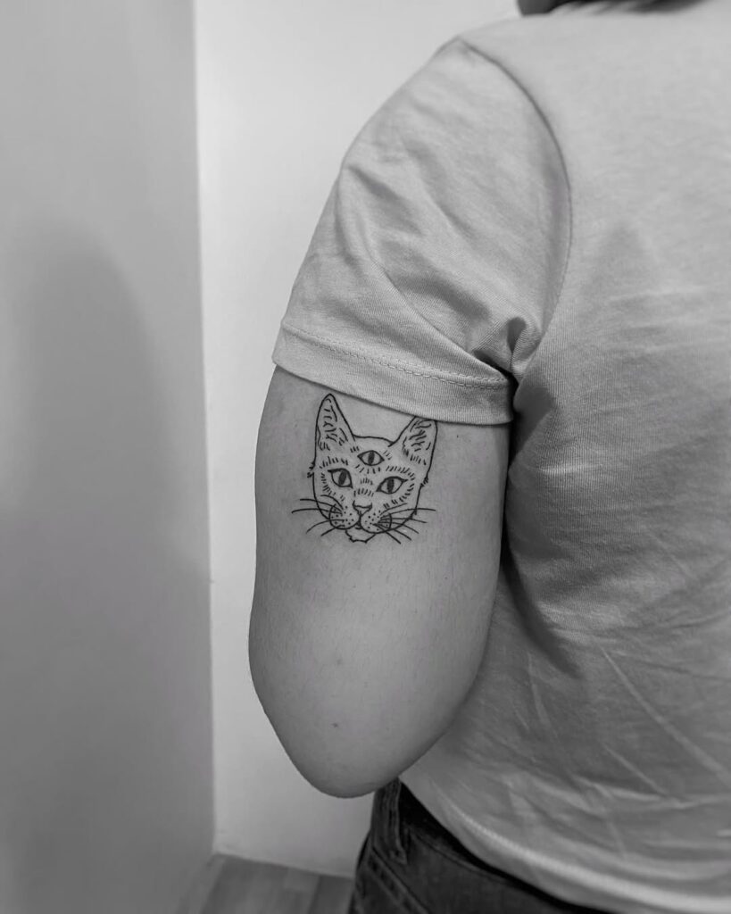 mystical-third-eye-cat-tattoo