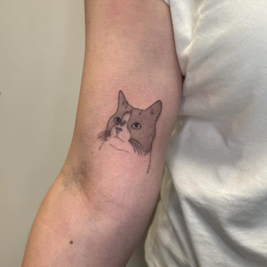 thoughtful-cat-tattoo