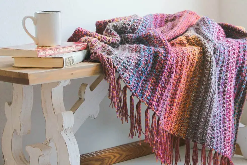 colorful-tweed-crochet-blanket-with-fringe