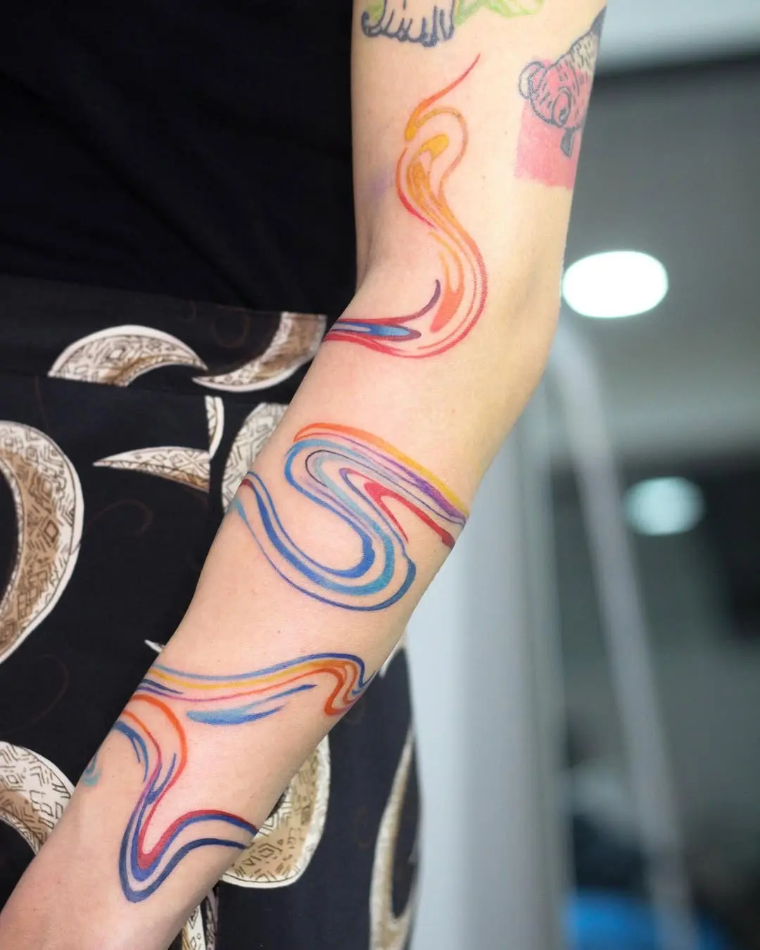 Vibrant Swirl Bracelet Tattoo Design