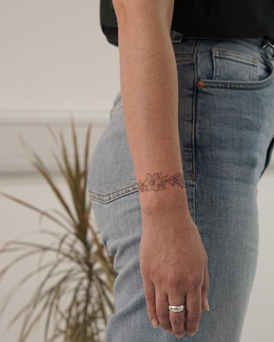 Stylish Floral Tattoo Inspiration