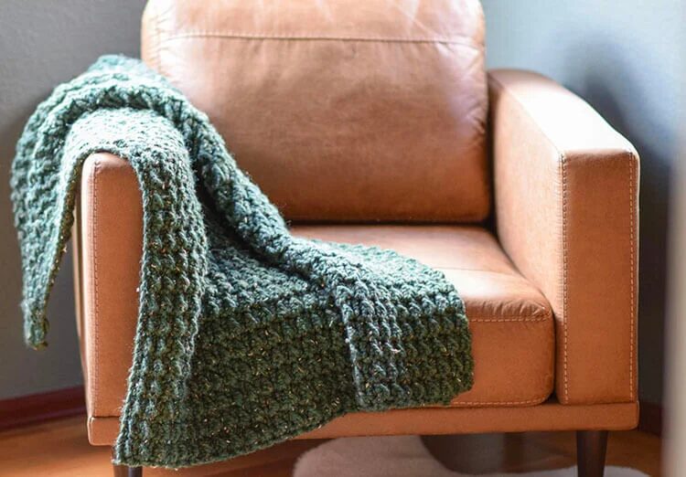 forest-green-crochet-blanket-cozy-texture