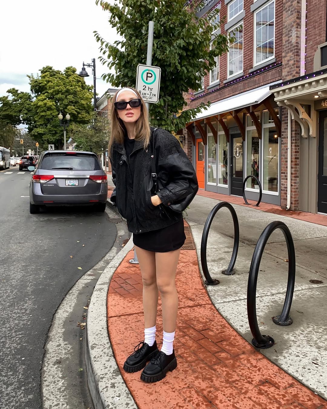 Chic winter loafers outfit on the streets