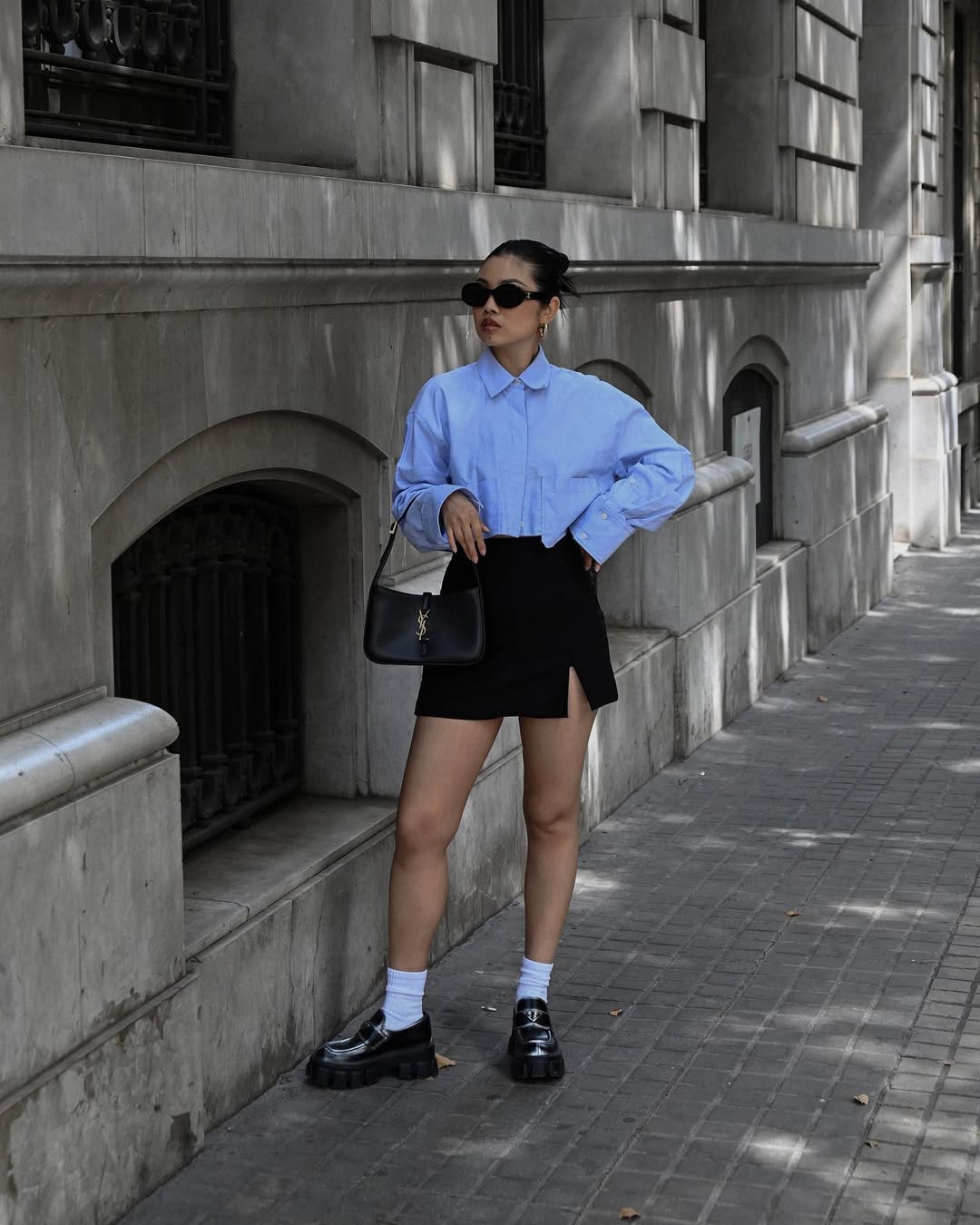 Chic loafers outfit for a modern street look