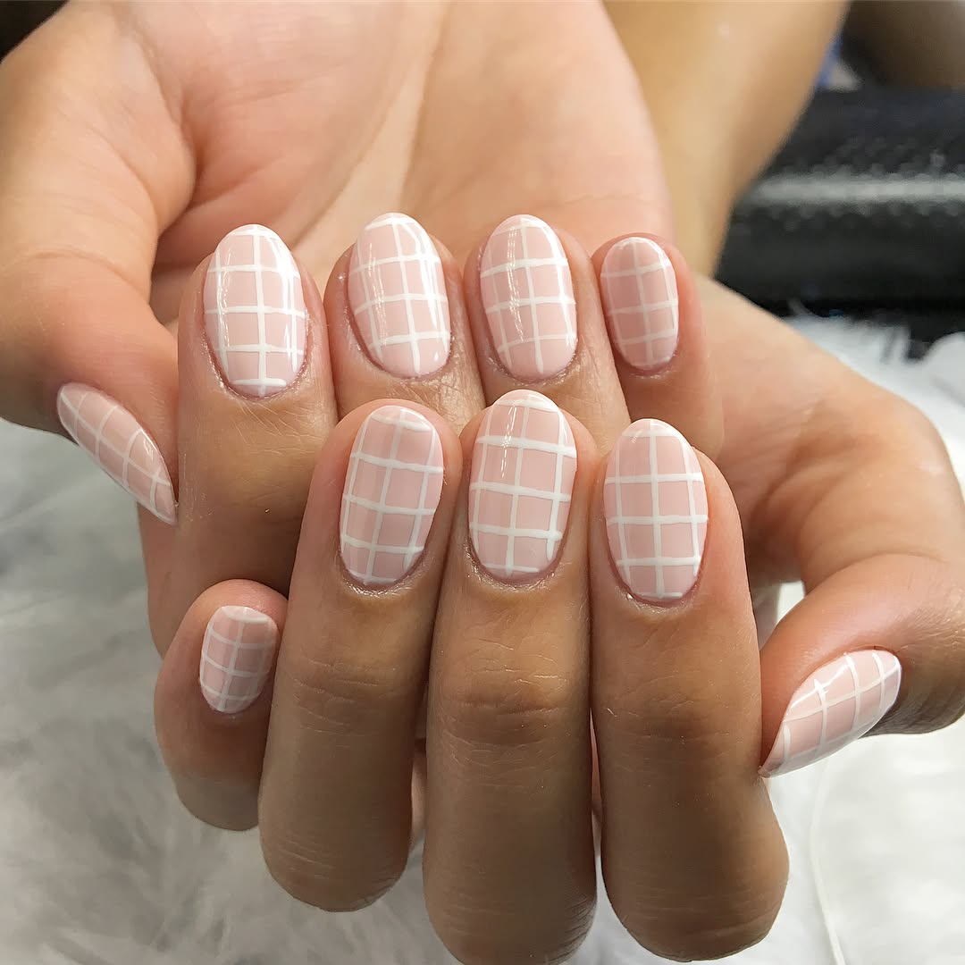 Chic grid design for math lovers' nails