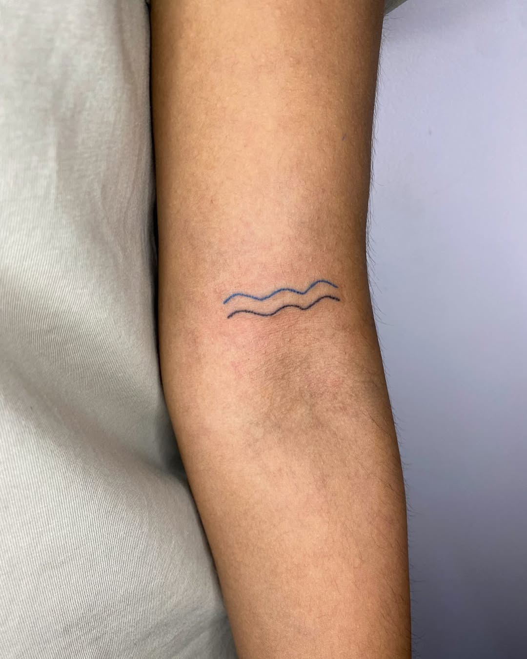 Minimal Wave Tattoo