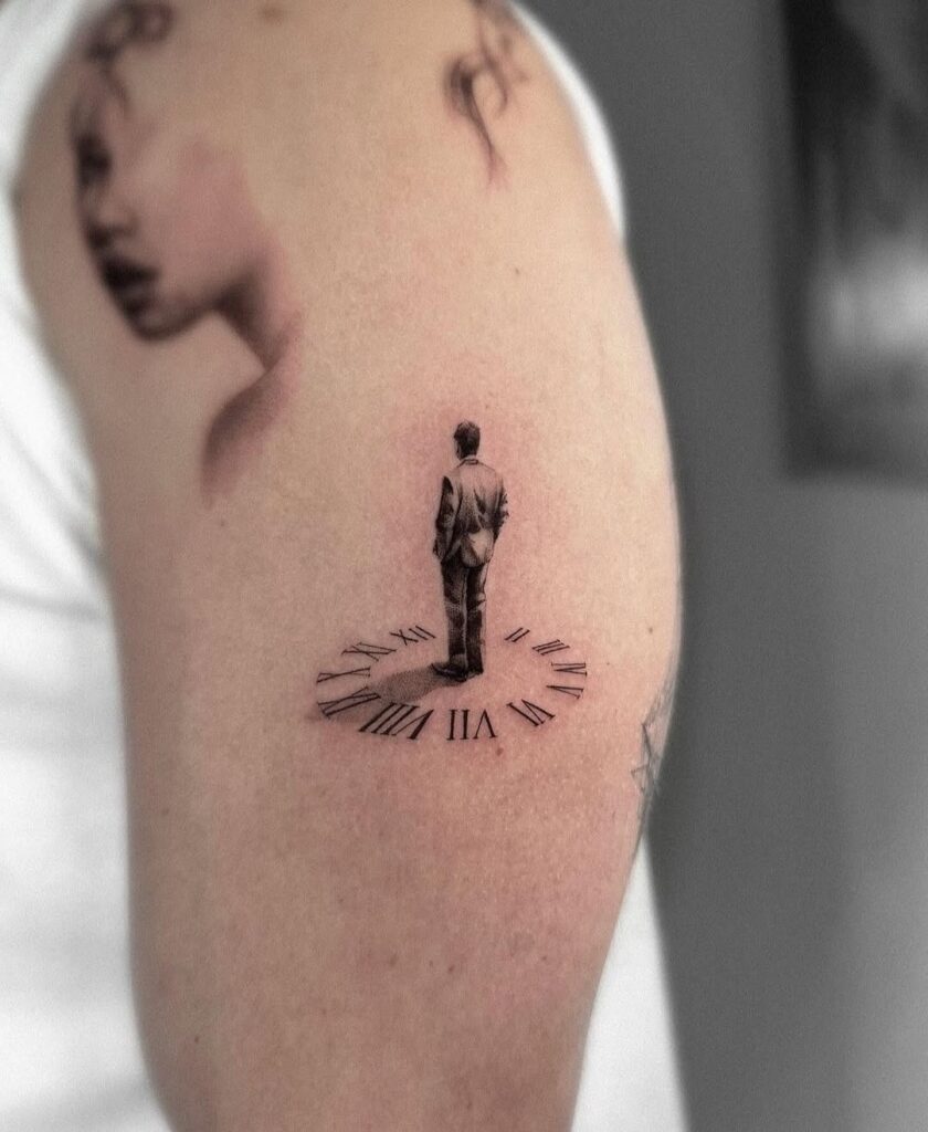 minimalist-clock-and-man-tattoo