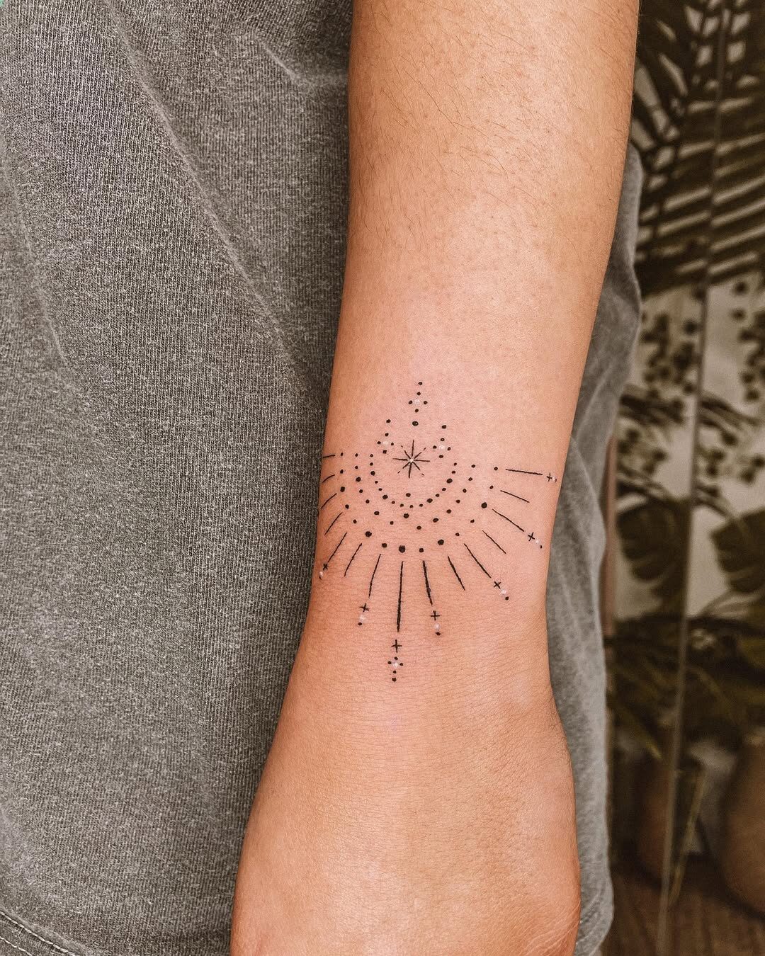 Exploring Minimalist Tattoo Art