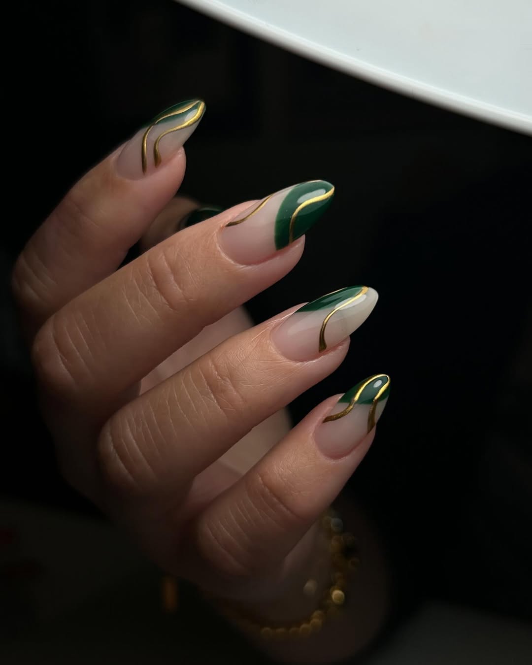 Elegant Green and Gold Nail Art Inspiration