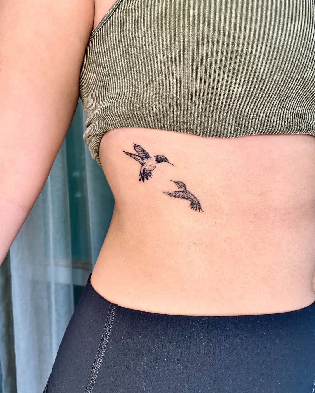 Elegant Hummingbird Rib Tattoos for Inspiration