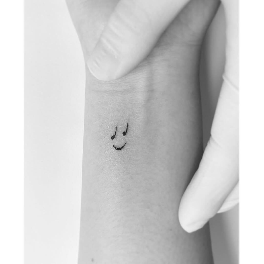 Exploring Minimalist Tattoo Art