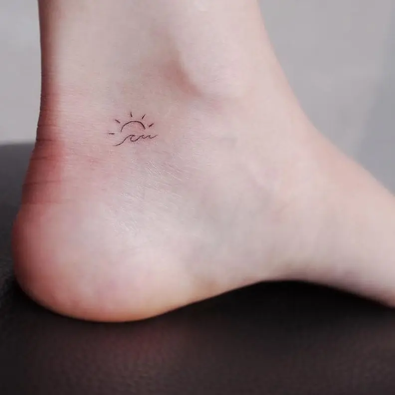Minimal Wave Tattoo