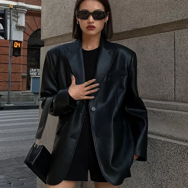 Chic Women's Faux Leather Black Suit Jacket for Autumn and Winter - Image 2