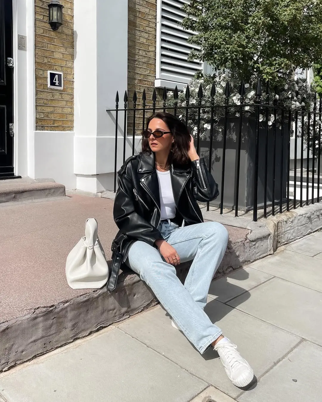 Chic Casual Vibes with a Leather Jacket