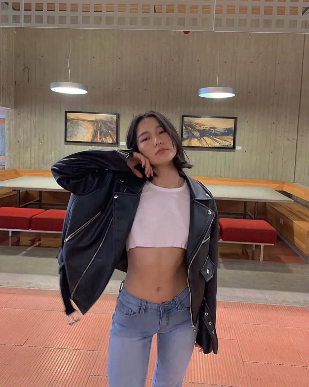 Edgy leather jacket outfit for urban vibes