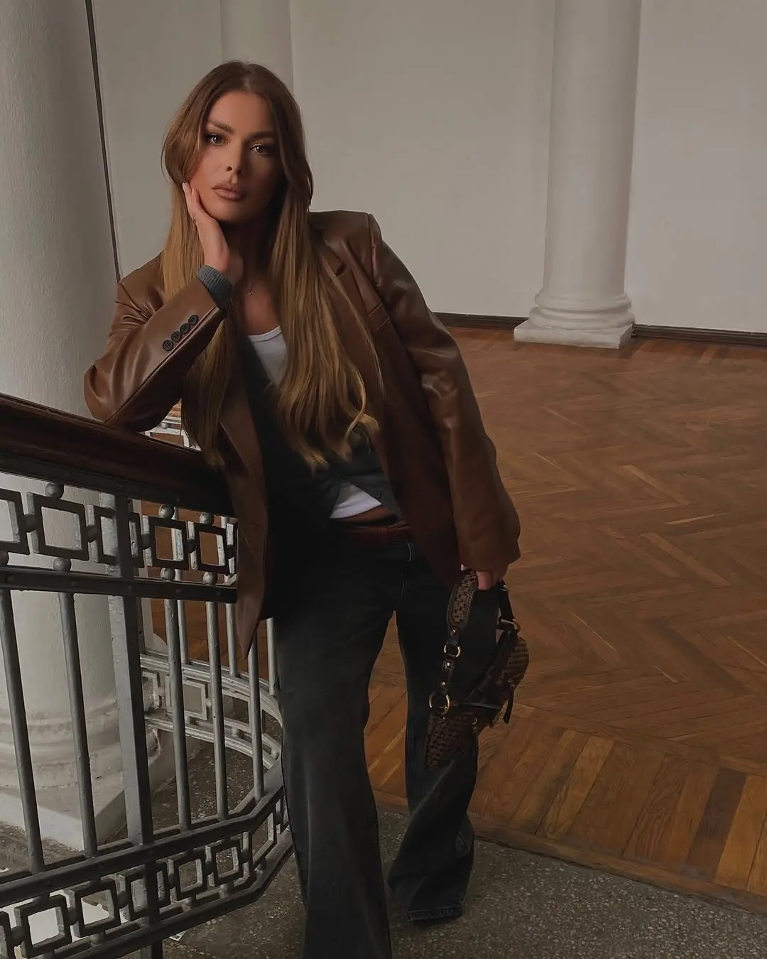 Chic layered look with a trendy leather jacket