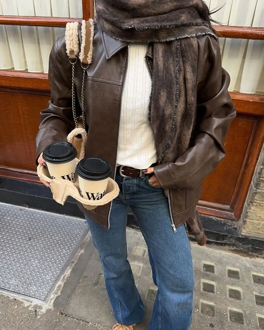 Chic casual look with layered leather style
