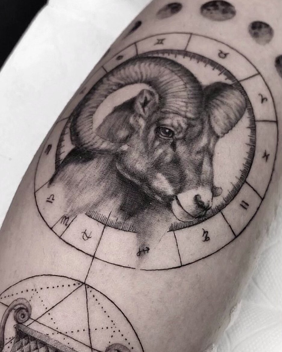 Intricate Capricorn tattoo showcasing a ram design