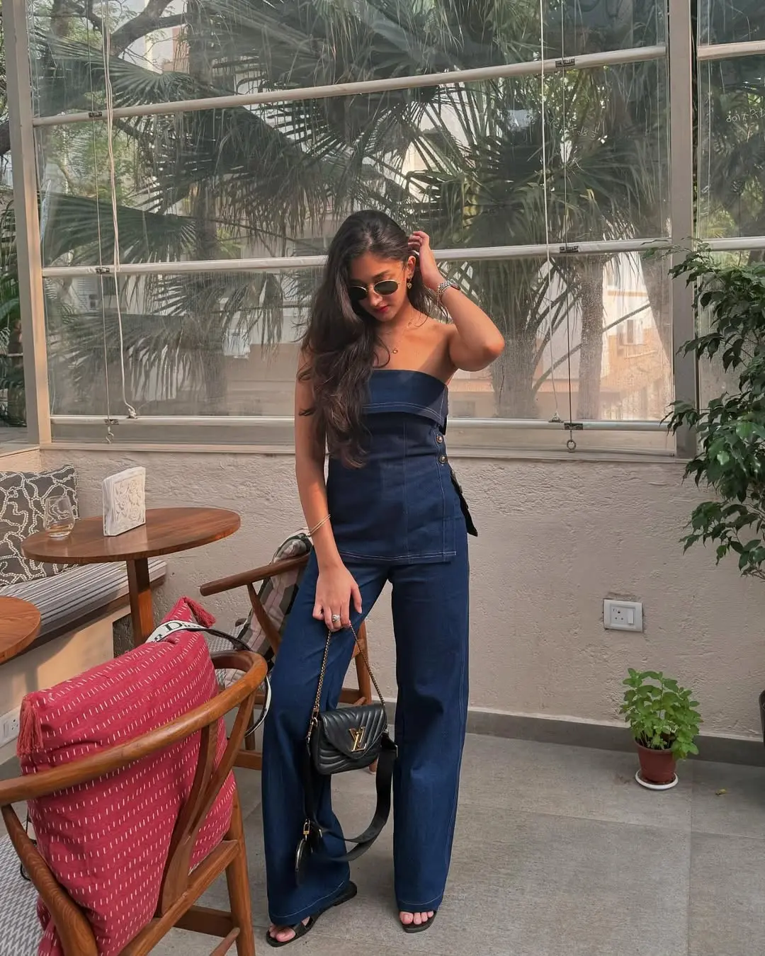 Chic summer look with denim flare pants