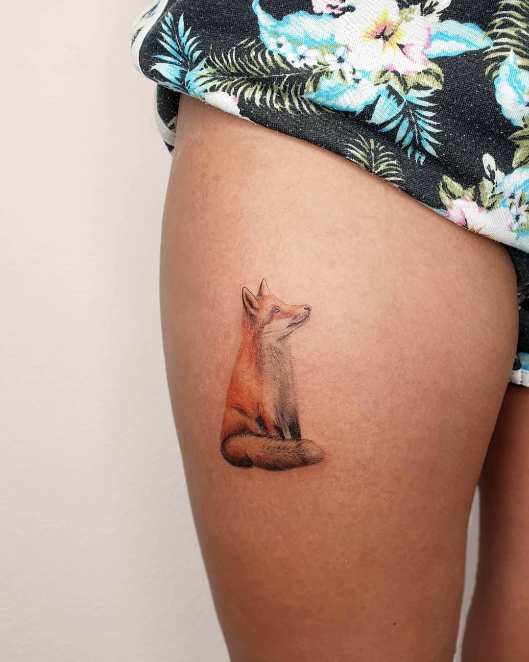 Stunning realistic fox thigh tattoo design