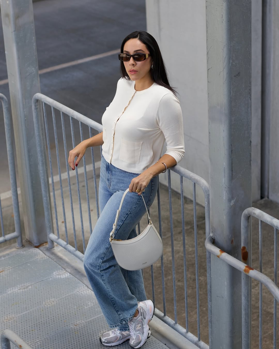 Chic casual look with New Balance sneakers