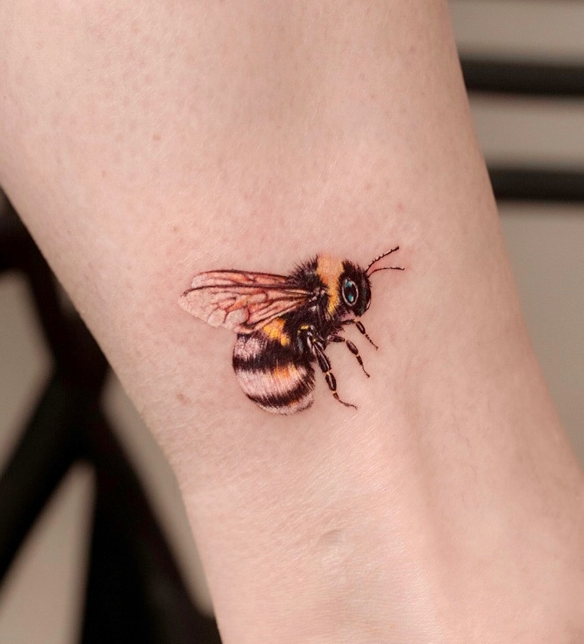 Stunning Realistic Bumblebee Tattoo on Ankle