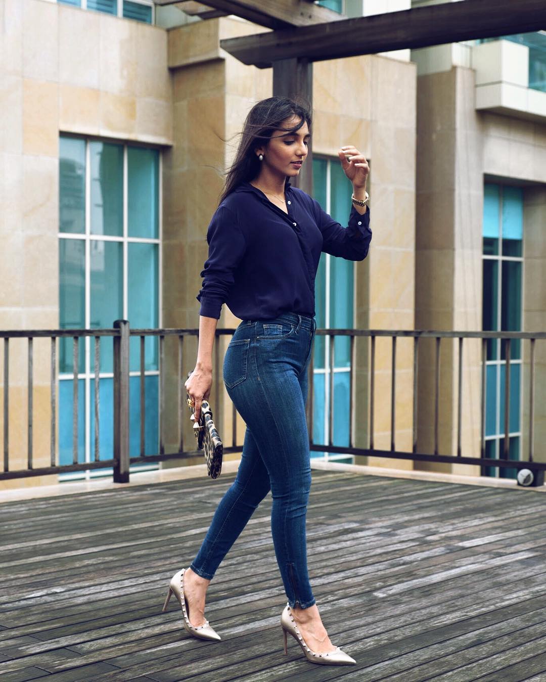 Chic Style with High Heels and Skinny Jeans