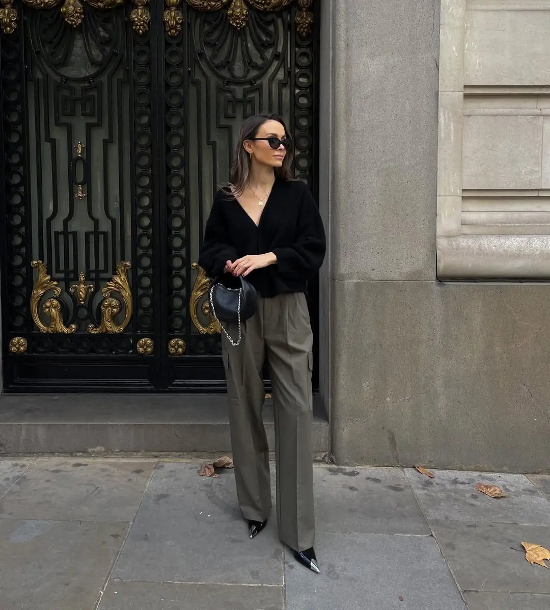 Chic Oversized Cardigan with Tailored Pants