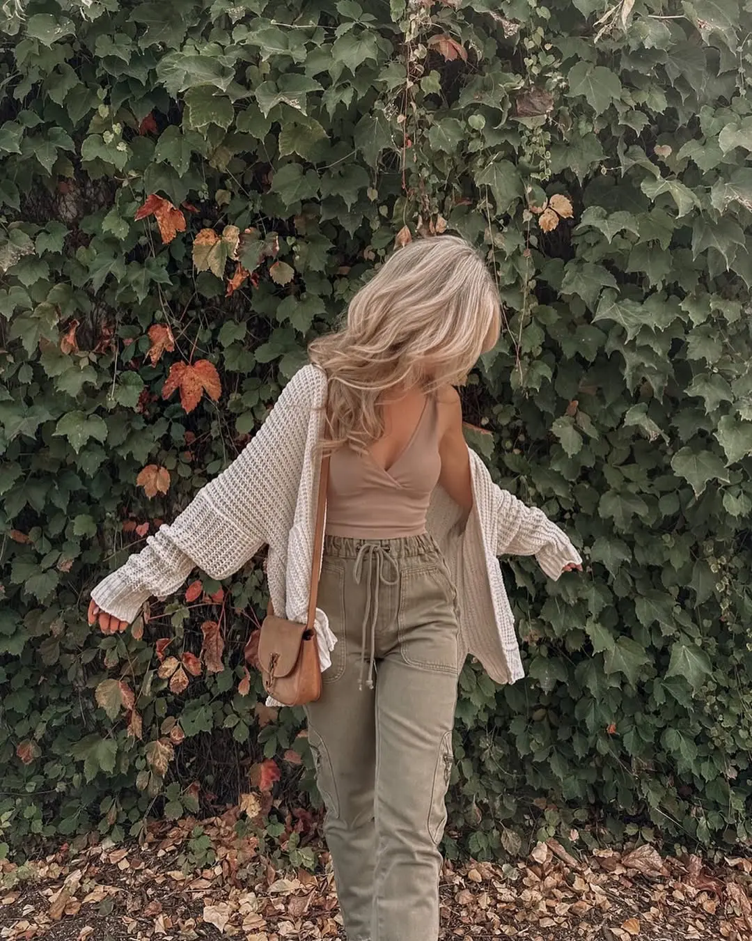 Chic Cardigan Style for Effortless Fall Looks