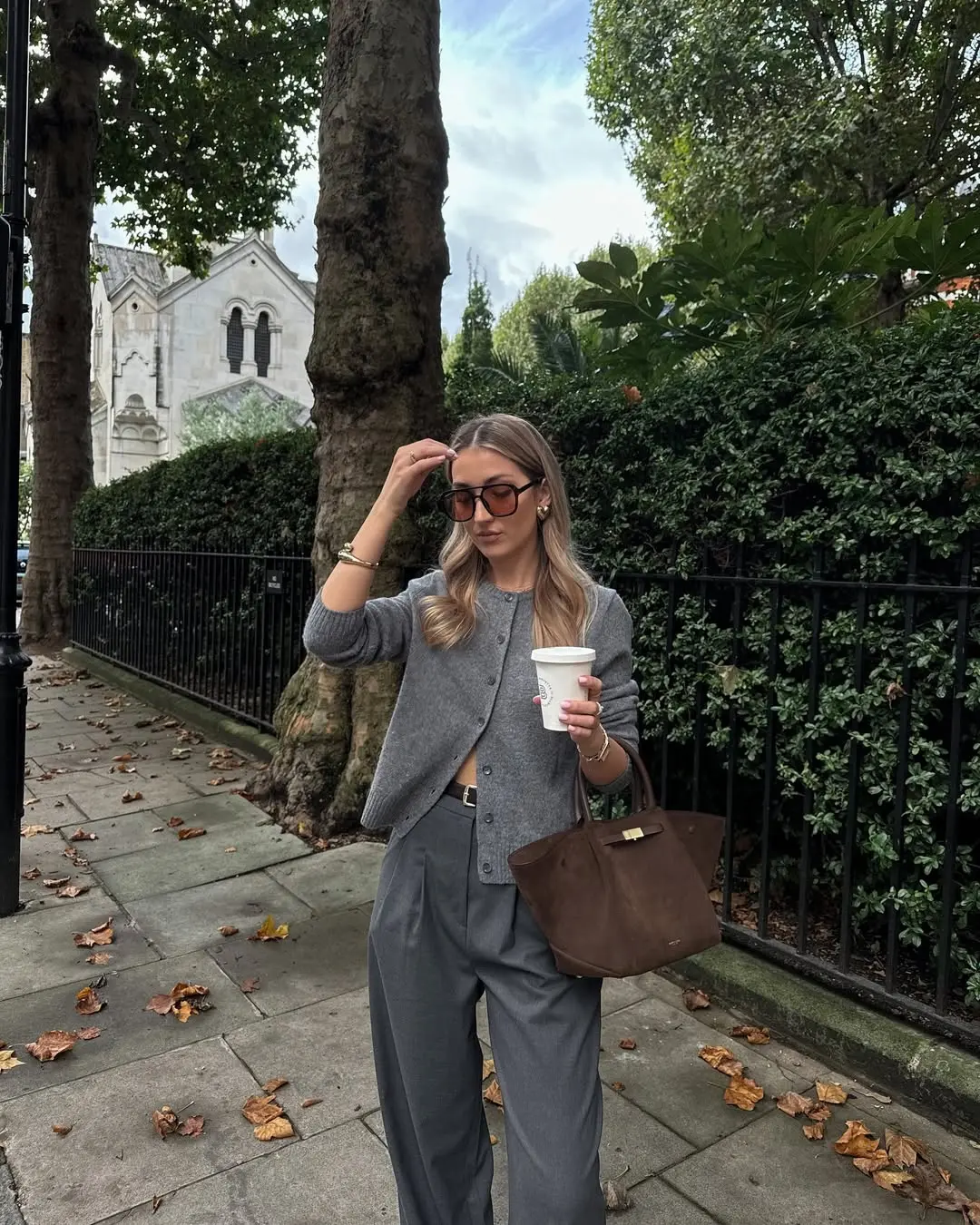 Effortlessly chic cardigan looks for fall days