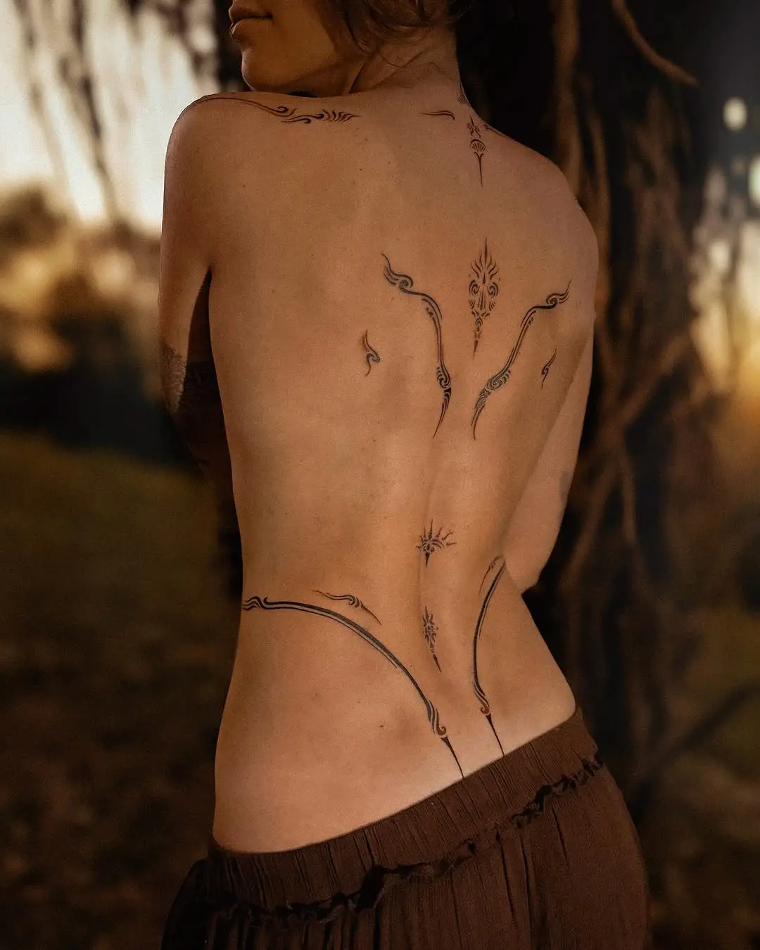 Stunning Minimalist Waist Tattoos That Inspire