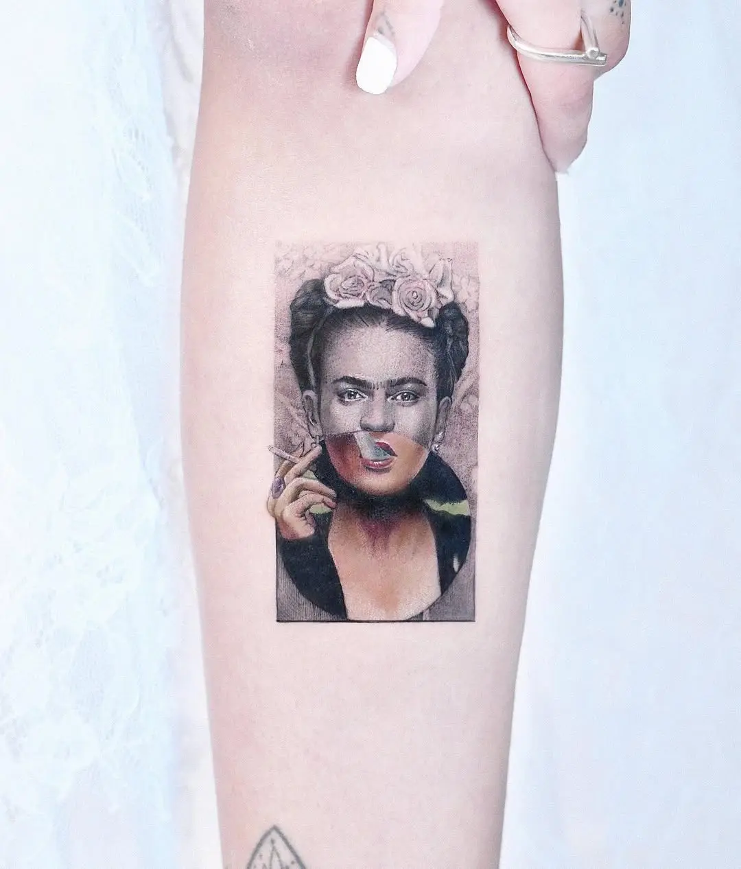 Frida Kahlo-Tattoo Celebrating Artistic Identity