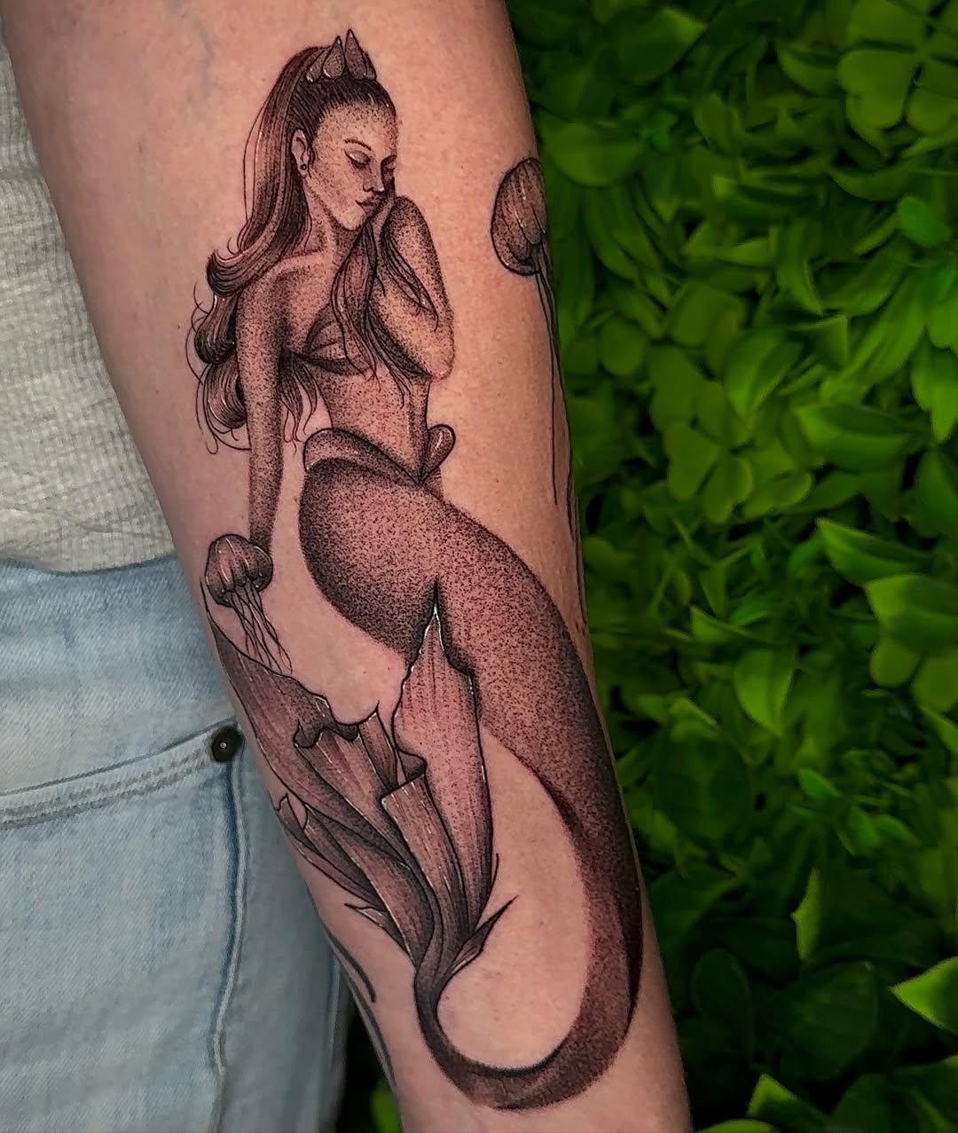 Stunning Mermaid Tattoo Embracing Ocean Beauty